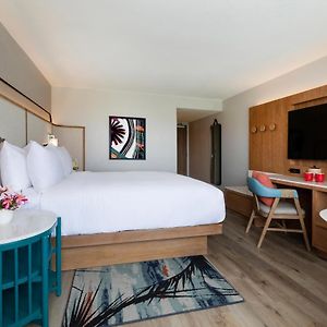 Premium King Room